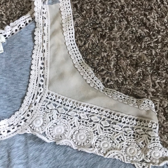 J crew tank top with fun detail! Size XS - Picture 5 of 8